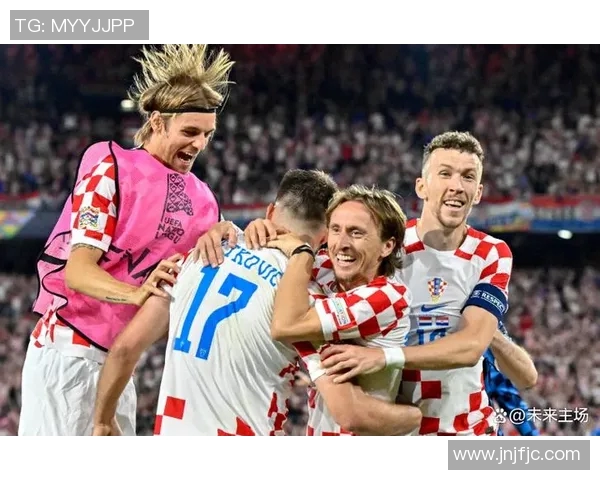 荷兰完胜奥地利,小组赛一胜一负晋级的精彩瞬间